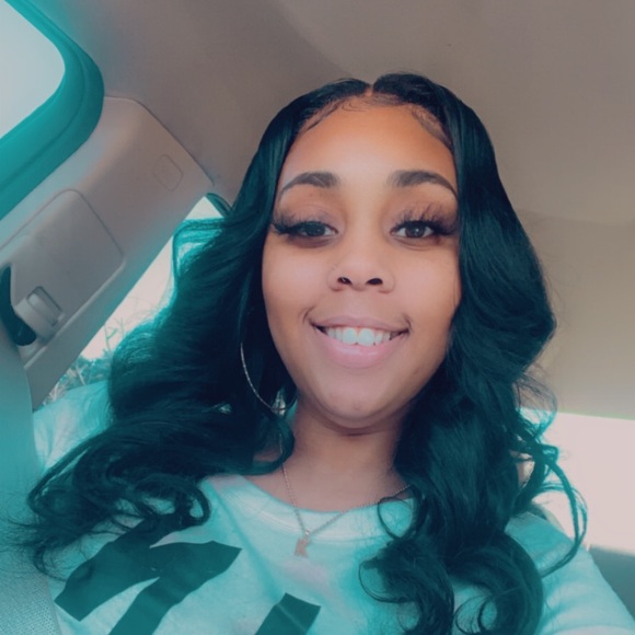 Meet your Posher, Kadeidre - Picture 1 of 1